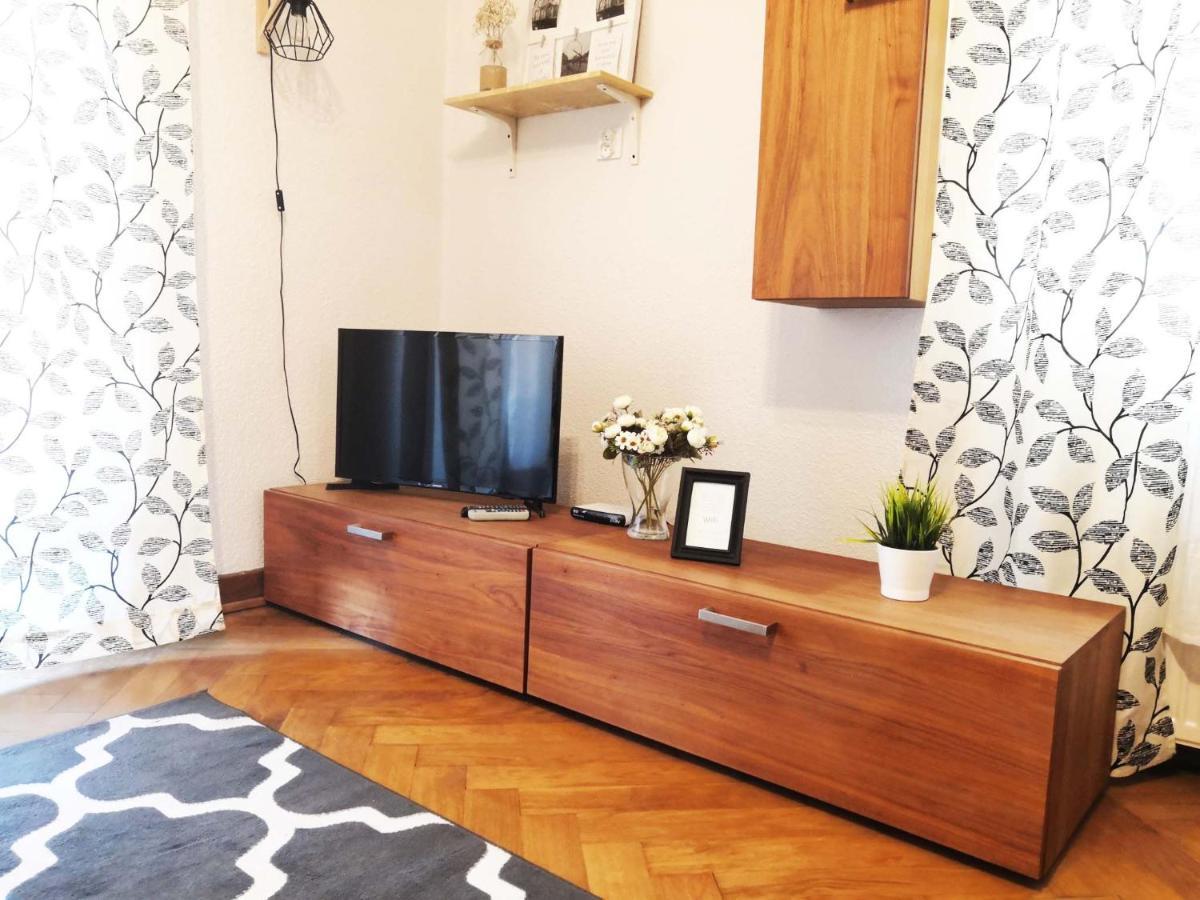 Bankowa 8 Guest Rooms Zielona Góra Exteriör bild