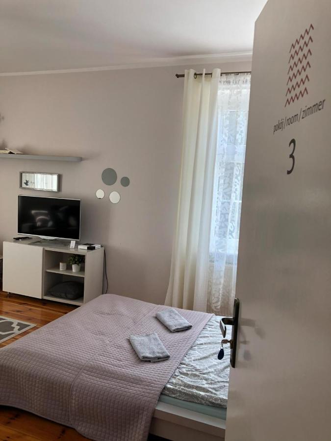 Bankowa 8 Guest Rooms Zielona Góra Exteriör bild