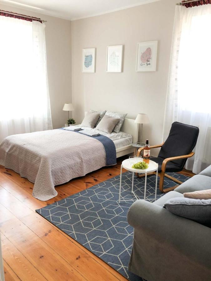 Bankowa 8 Guest Rooms Zielona Góra Exteriör bild
